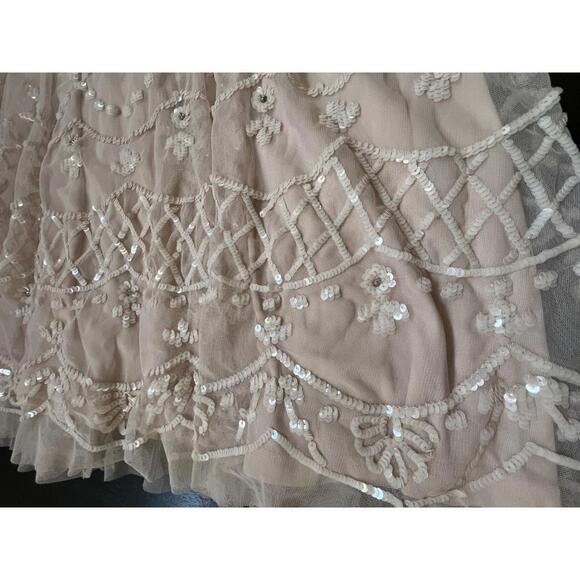 Mac Duggal NWT V-Neck Illusion Flutter Sleeve Embroidered Mesh Sheath Gown - 14 - Picture 6 of 11